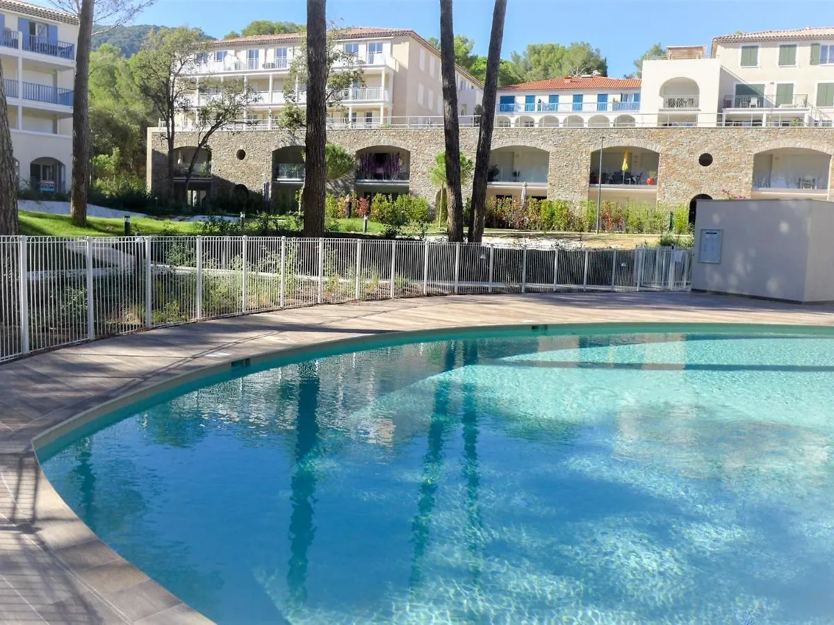 קבלייר-סור-מר Apartment Le Domaine-4 By Interhome