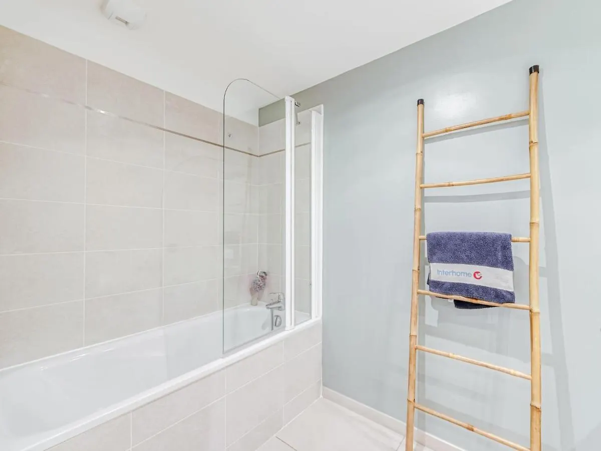 קבלייר-סור-מר Apartment Le Domaine-4 By Interhome