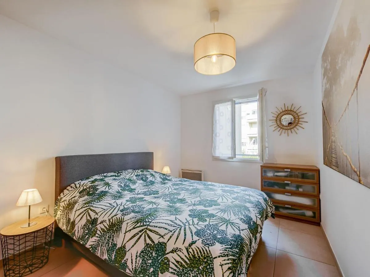 קבלייר-סור-מר Apartment Le Domaine-4 By Interhome